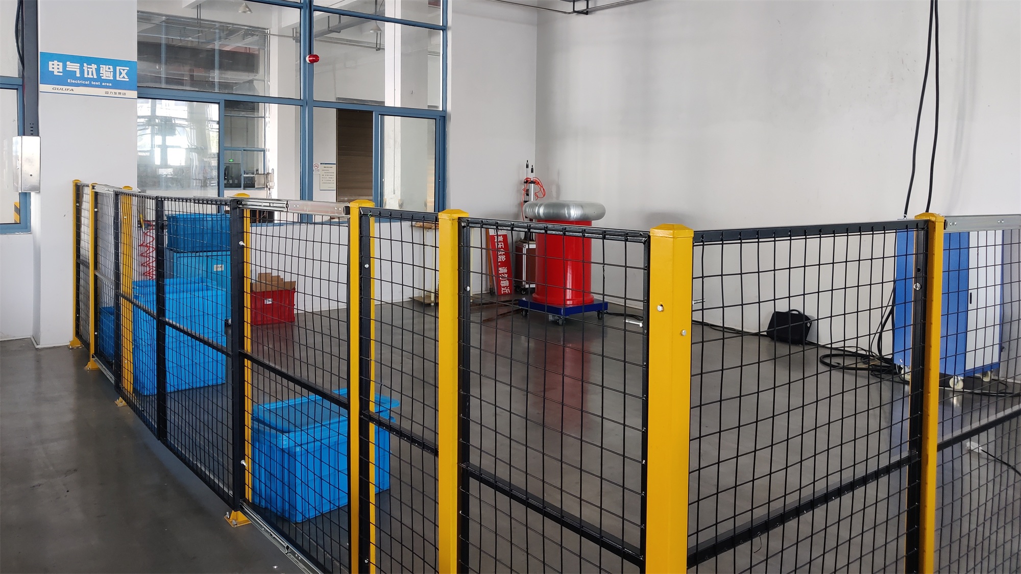 電力檢測設備客戶試驗現(xiàn)場